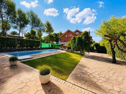 Villa en venta en Colmenar de Oreja zona Urbanización Los Vallejos rebajada