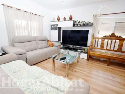 Chalet en venta en Montserrat