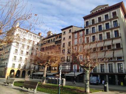 Piso en venta en Pamplona/Iruña