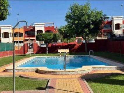 Casa en venta en Orihuela zona Orihuela-Costa