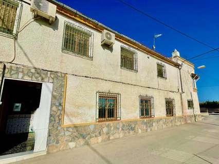 Villa en venta en Orihuela, rebajada