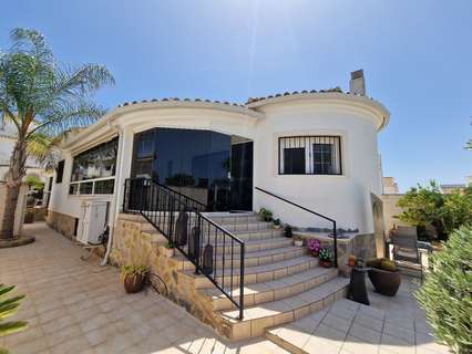Villa en venta en San Fulgencio zona El Oasis