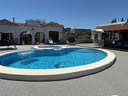 Villa en venta en Jacarilla zona Jacarilla rebajada