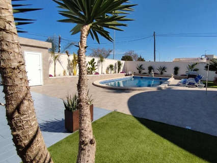 Villa en venta en Torrevieja zona Torrevieja rebajada