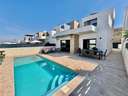Villa en venta en Benijófar zona Benijófar