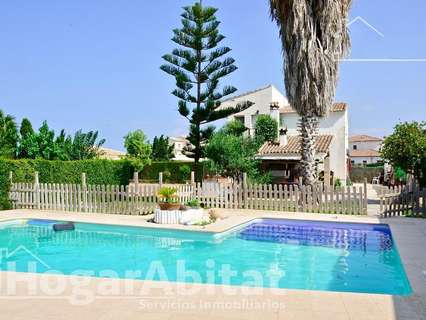 Casa en venta en Oliva