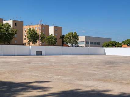 Parcela urbana en alquiler en Manises