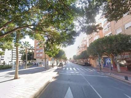Local comercial en venta en Almería