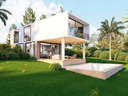 Chalet en venta en Estepona