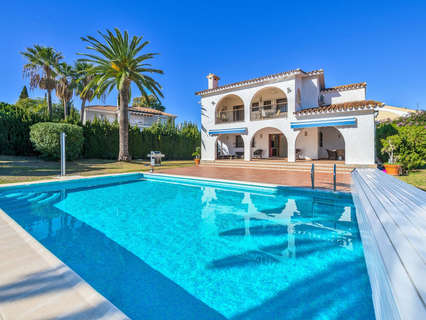 Chalet en venta en Estepona