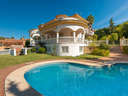 Chalet en venta en Benalmádena