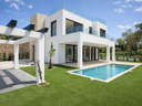 Chalet en venta en Estepona