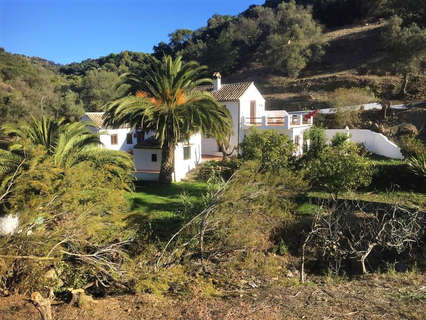 Casa rústica en venta en Casares rebajada