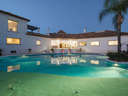 Chalet en venta en Estepona