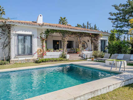 Chalet en venta en Estepona