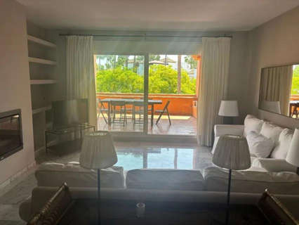 Apartamento en venta en Estepona