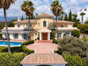Chalet en venta en Estepona