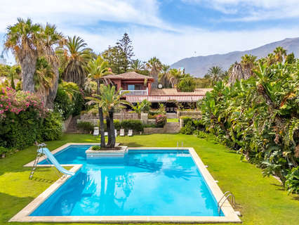 Chalet en venta en Estepona