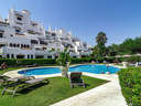 Apartamento en venta en Estepona