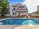 Chalet en venta en Benalmádena