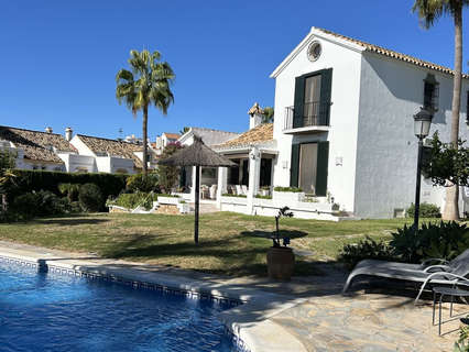 Chalet en venta en Estepona