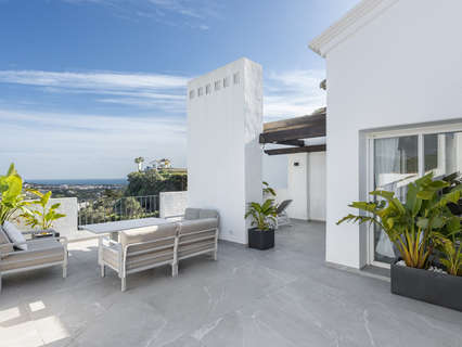 Ático dúplex en venta en Benahavís rebajado
