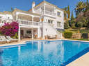 Chalet en venta en Estepona
