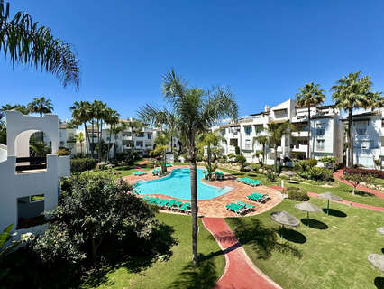 Apartamento en venta en Estepona