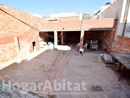 Casa en venta en La Vall d'Uixó