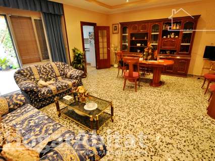 Casa en venta en Burjassot