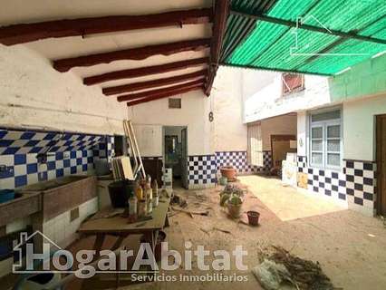 Casa en venta en Chiva