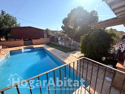 Chalet en venta en Chiva