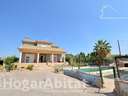 Chalet en venta en Alicante