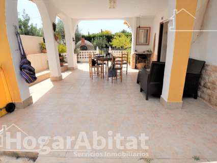 Chalet en venta en Chiva