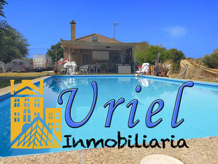 Chalet en venta en Carmona