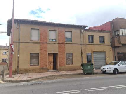 Casa en venta en Valencia de Don Juan, rebajada