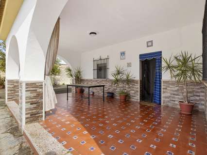 Chalet en venta en Carmona
