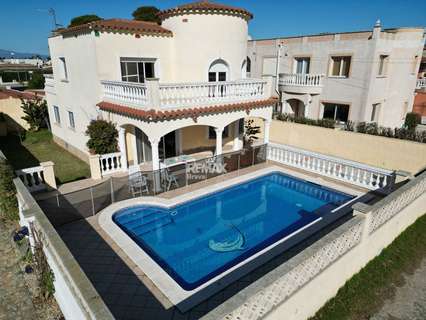 Chalet en venta en Castelló d'Empúries zona Empuriabrava