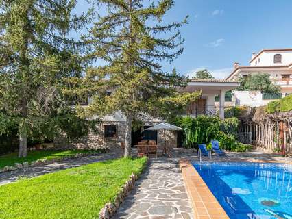 Chalet en venta en Huétor de Santillán rebajado