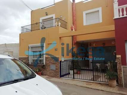 Chalet en venta en Almería
