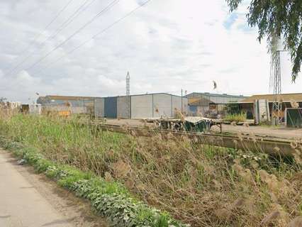 Nave industrial en venta en Utrera