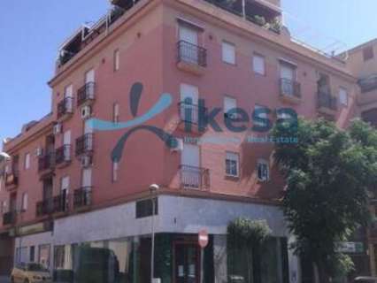 Local comercial en venta en Bailén