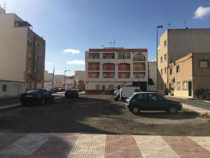 Parcela urbana en venta en Roquetas de Mar