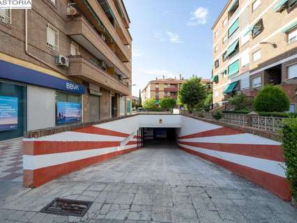 Plaza de parking en venta en Granada rebajada