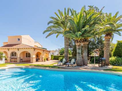 Chalet en alquiler en Dénia