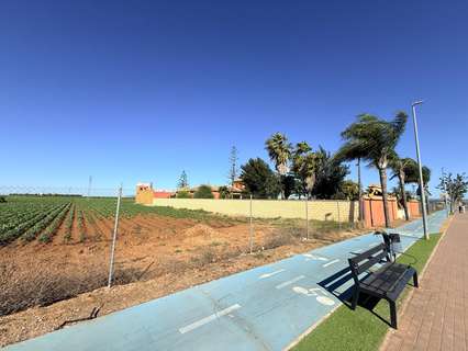 Parcela rústica en venta en Tocina