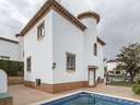 Chalet en venta en La Zubia
