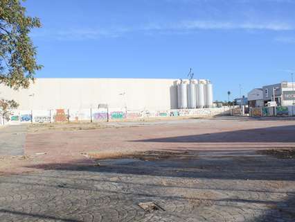 Parcela industrial en venta en La Pobla de Vallbona