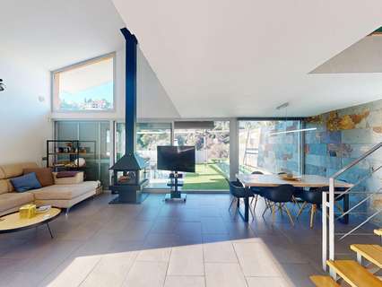 Casa en venta en Castellví de Rosanes