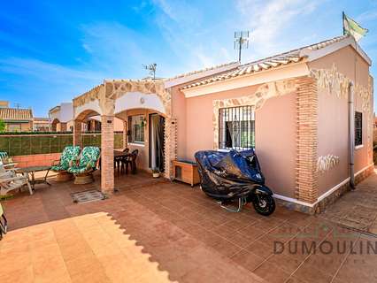 Chalet en venta en Torrevieja, rebajado